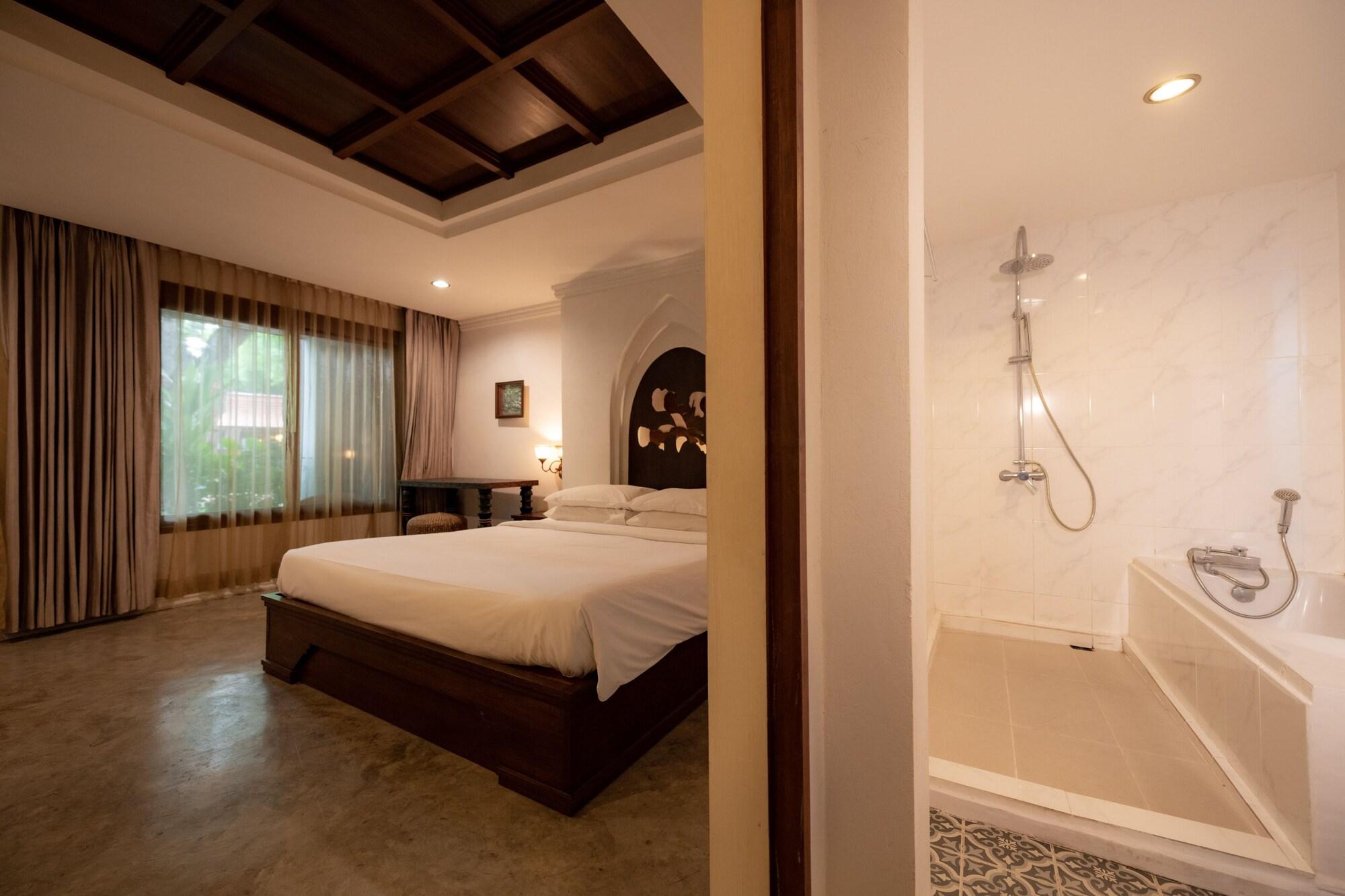 Chompor Lanna Hotel Chiang Mai Bagian luar foto