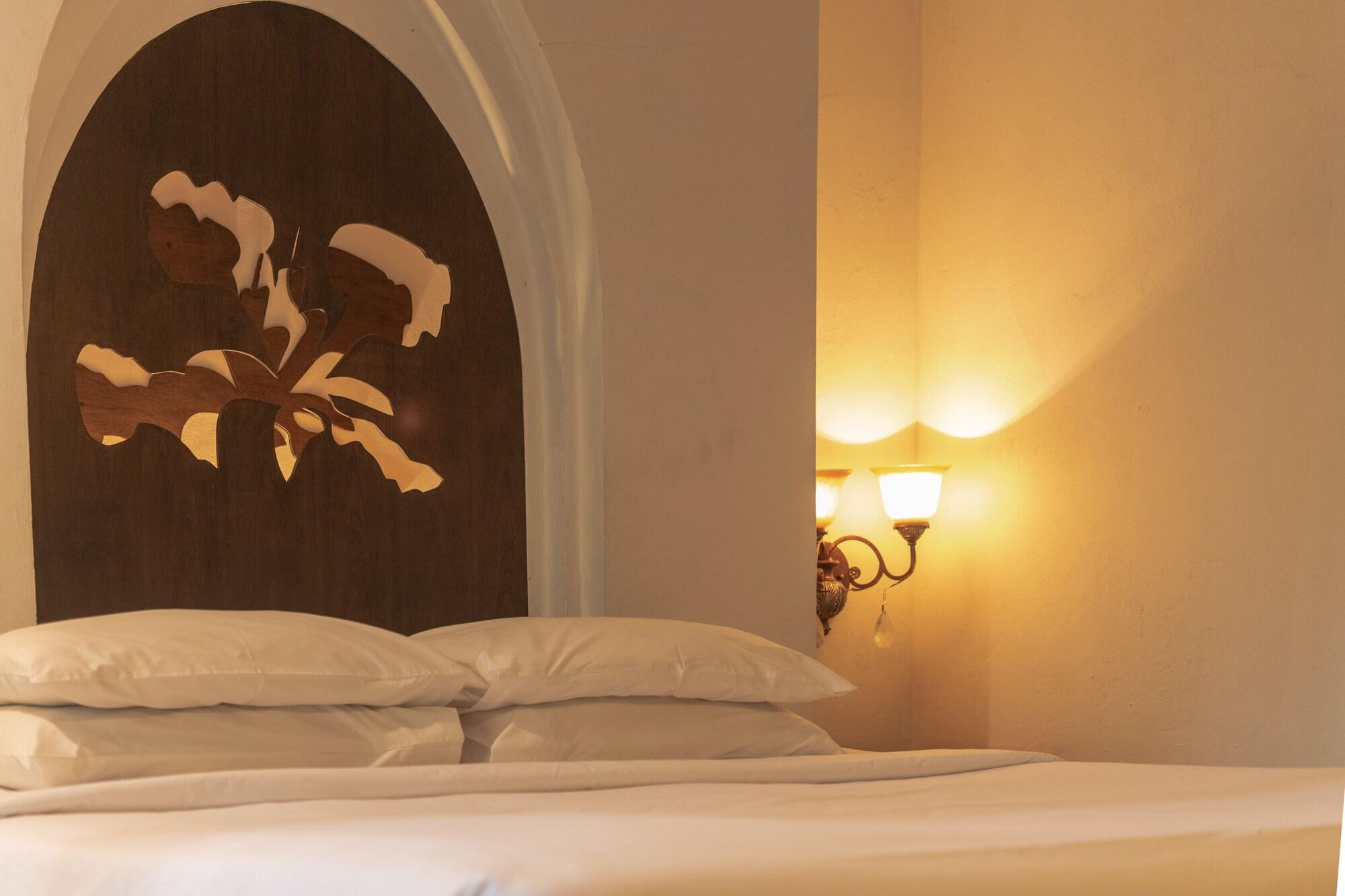 Chompor Lanna Hotel Chiang Mai Bagian luar foto